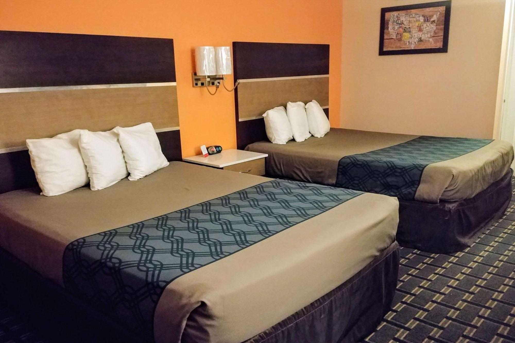 Econo Lodge Milldale - Саутингтън Екстериор снимка
