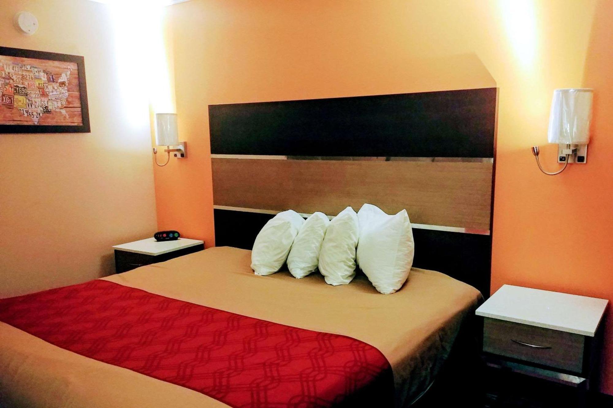 Econo Lodge Milldale - Саутингтън Екстериор снимка