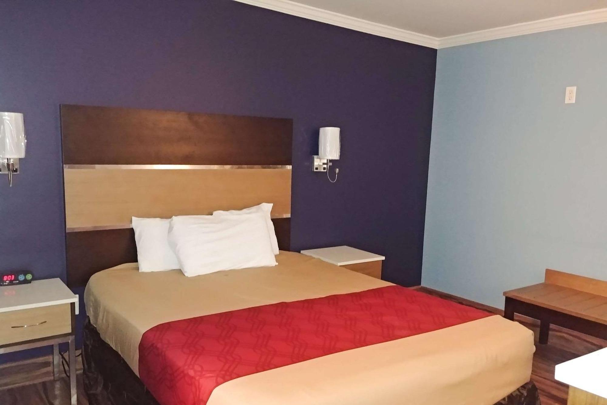 Econo Lodge Milldale - Саутингтън Екстериор снимка