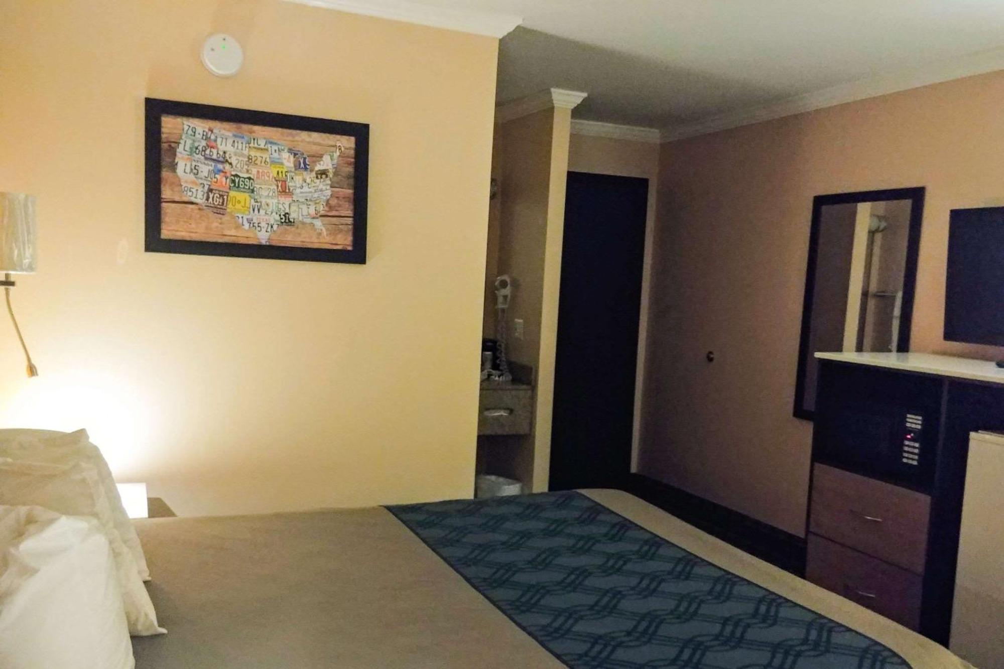 Econo Lodge Milldale - Саутингтън Екстериор снимка